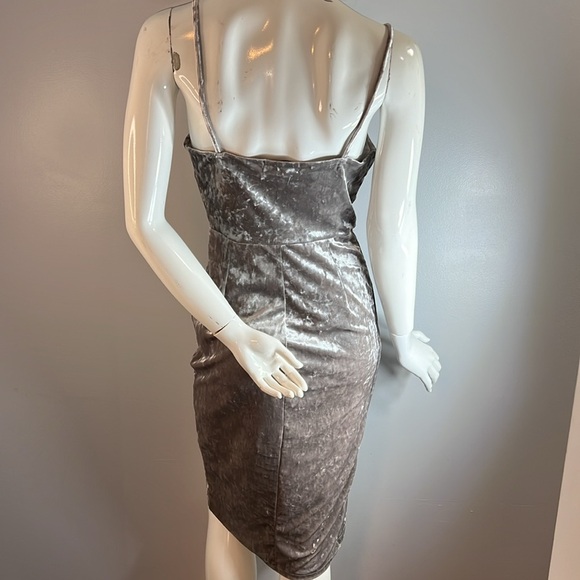 Silver Velvet Dynamite Faux Crossover Dress Size Small - Picture 8 of 12